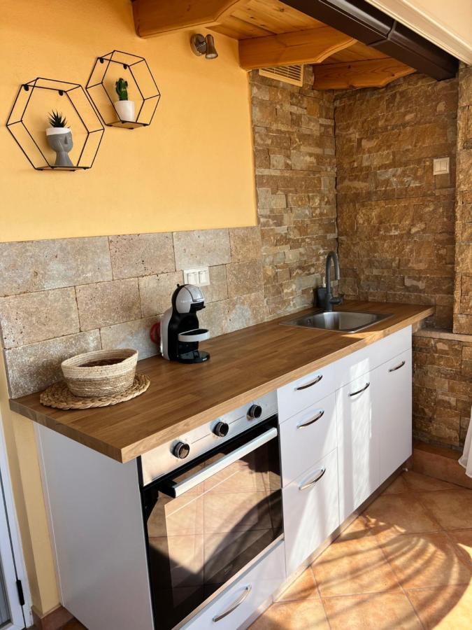 Doormat# Wait 'N Sea, Jacuzzi, Luxury Stone House Leilighet Epanomí Eksteriør bilde